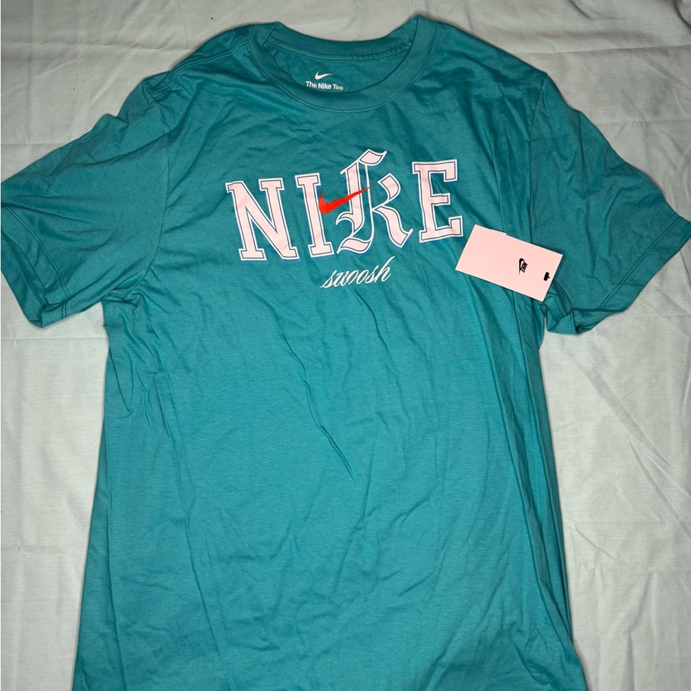 Nike Men's Aqua Graphic Tee